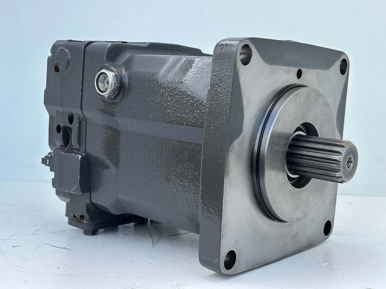 Linde Verstellmotor-Axialkolbenmotor Typ:HMV210-02 2532. #HMV210-02.2532# - Hydraulmotor: bild 2 Linde Verstellmotor-Axialkolbenmotor Typ:HMV210-02 2532. #HMV210-02.2532# - Hydraulmotor: bild 2
