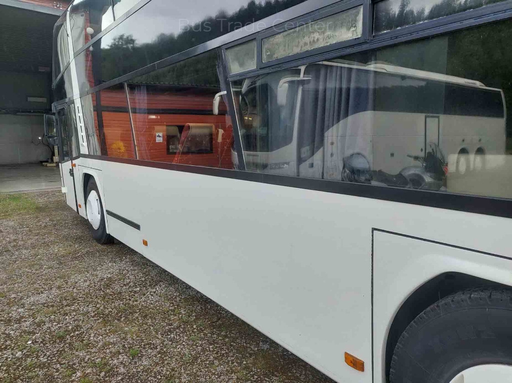 NEOPLAN Skyliner N122/3 - Turistbuss: bild 4 NEOPLAN Skyliner N122/3 - Turistbuss: bild 4