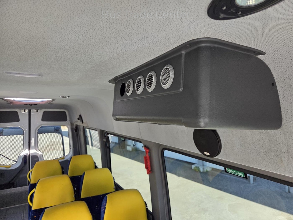 VOLKSWAGEN Crafter 50 LR // 3 units with lift - Minibuss, Persontransport: bild 5 VOLKSWAGEN Crafter 50 LR // 3 units with lift - Minibuss, Persontransport: bild 5