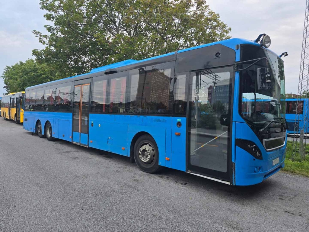 VOLVO 8500 with 8900 front B12B - Förortsbuss: bild 1 VOLVO 8500 with 8900 front B12B - Förortsbuss: bild 1