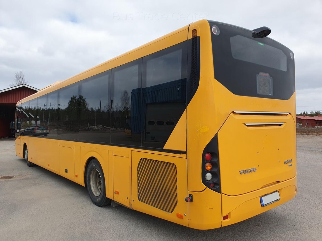 VOLVO 8900 B8RLE - Förortsbuss: bild 3 VOLVO 8900 B8RLE - Förortsbuss: bild 3