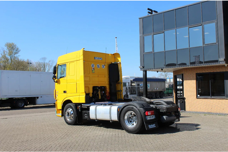 DAF XF 106.460 * EURO6 * 4X2 * - Dragbil: bild 3 DAF XF 106.460 * EURO6 * 4X2 * - Dragbil: bild 3