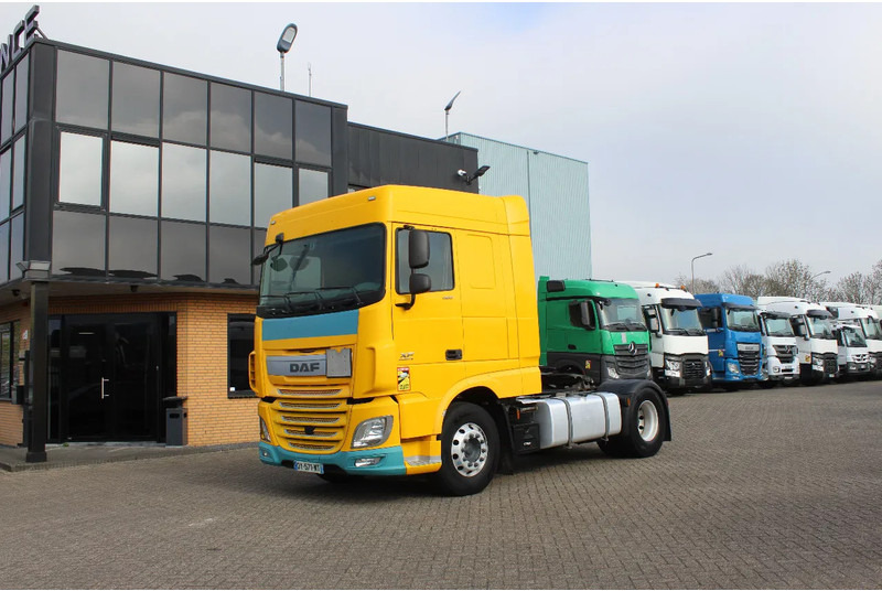 DAF XF 106.460 * EURO6 * 4X2 * - Dragbil: bild 1 DAF XF 106.460 * EURO6 * 4X2 * - Dragbil: bild 1