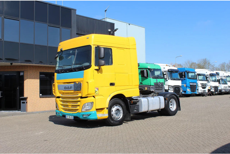 DAF XF 106.460 * EURO6 * 4X2 * - Dragbil: bild 1 DAF XF 106.460 * EURO6 * 4X2 * - Dragbil: bild 1