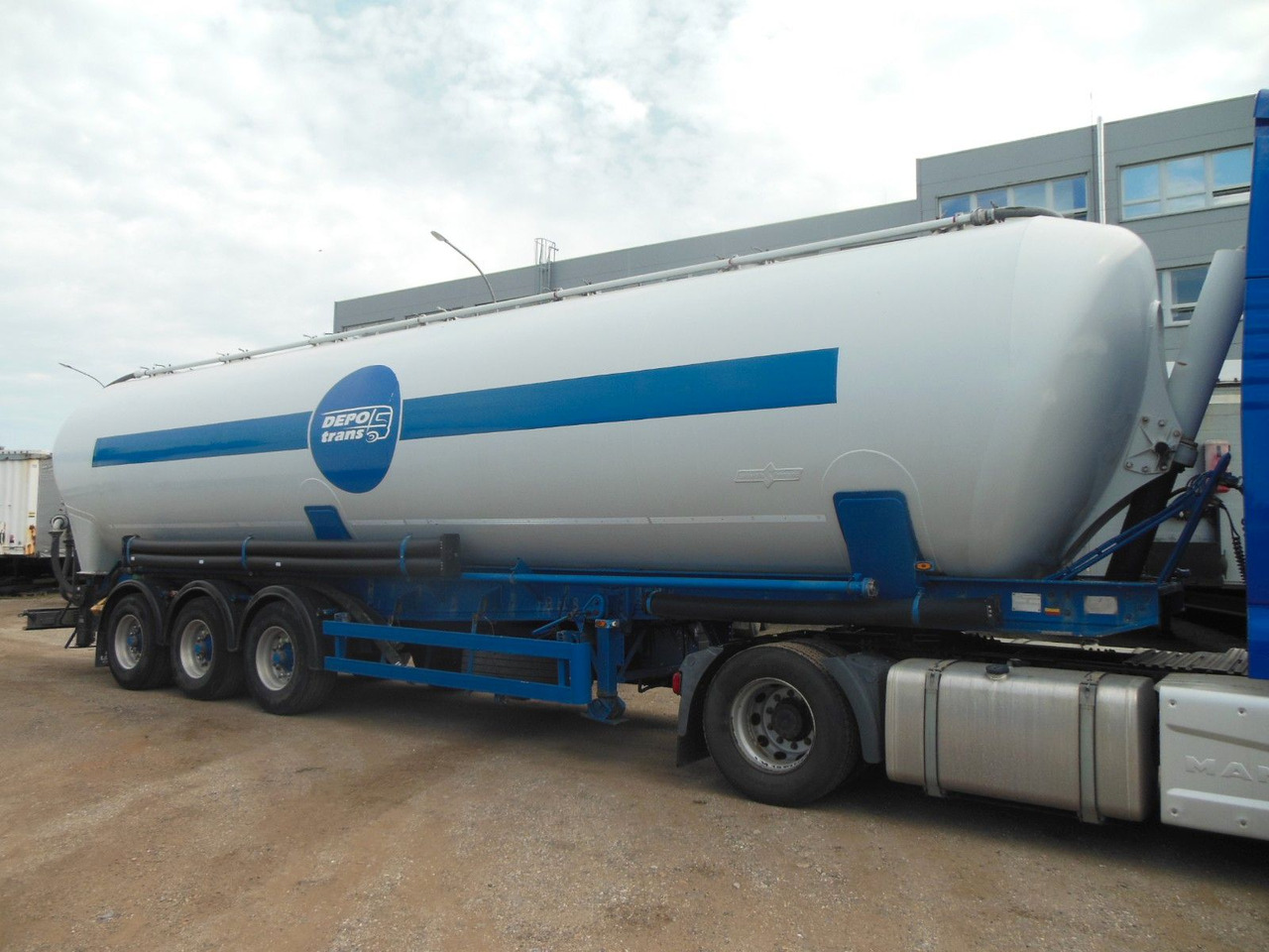 Spitzer SK 2460 CAL, 60.000 L - Bulktrailer: bild 2 Spitzer SK 2460 CAL, 60.000 L - Bulktrailer: bild 2