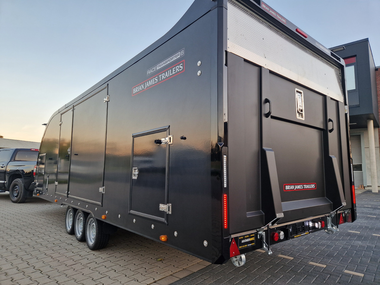 BJT Race Transporter 6 396-3060 650x235x189cm black RFS ASR 13" 3500kg - Biltransportsläp: bild 5 BJT Race Transporter 6 396-3060 650x235x189cm black RFS ASR 13" 3500kg - Biltransportsläp: bild 5