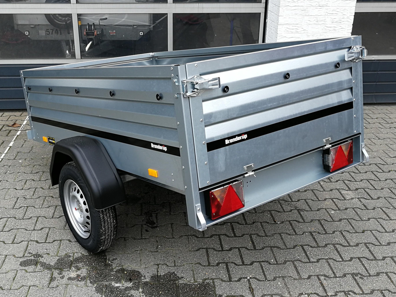 Brenderup 1205 S XLUB 750 Klappdeichselanhänger 204x116x55cm hohe Bordwände 750kg Januar Aktion - Bilsläp: bild 3 Brenderup 1205 S XLUB 750 Klappdeichselanhänger 204x116x55cm hohe Bordwände 750kg Januar Aktion - Bilsläp: bild 3