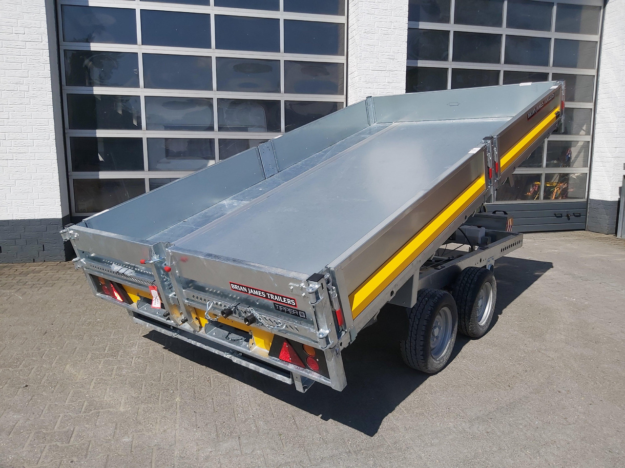 Brian James Trailer CarGO Tipper 2 elektrisch 360x195x30cm Hecktüren Tandem 12" 3500kg os - Tippsläp: bild 4 Brian James Trailer CarGO Tipper 2 elektrisch 360x195x30cm Hecktüren Tandem 12" 3500kg os - Tippsläp: bild 4