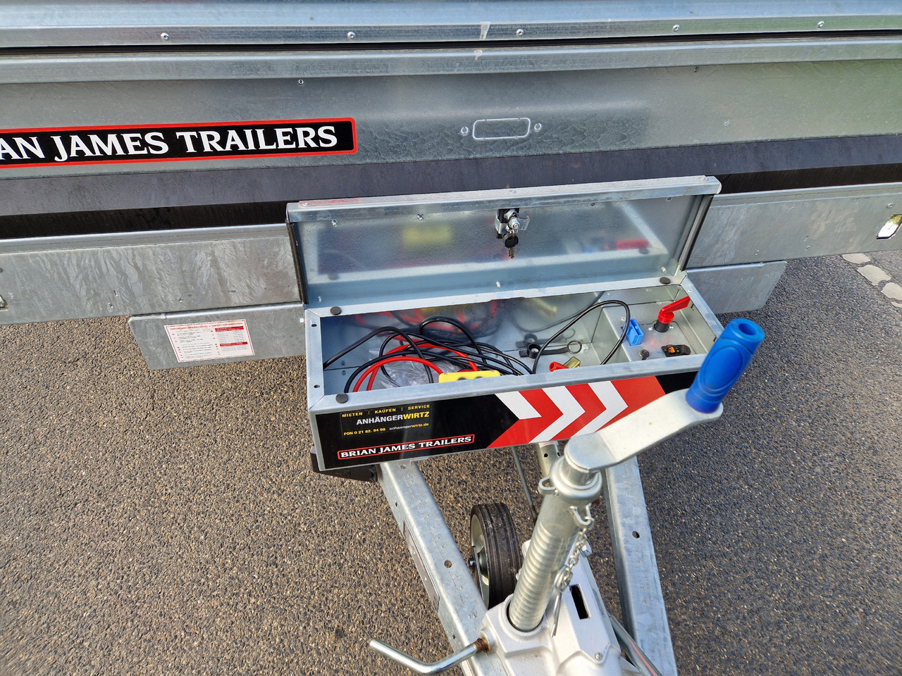 Brian James Trailer Tipper 400x200x100cm Aufsatz elektro blackline LED Tridem 3500kg Modell 24 - Tippsläp: bild 5 Brian James Trailer Tipper 400x200x100cm Aufsatz elektro blackline LED Tridem 3500kg Modell 24 - Tippsläp: bild 5