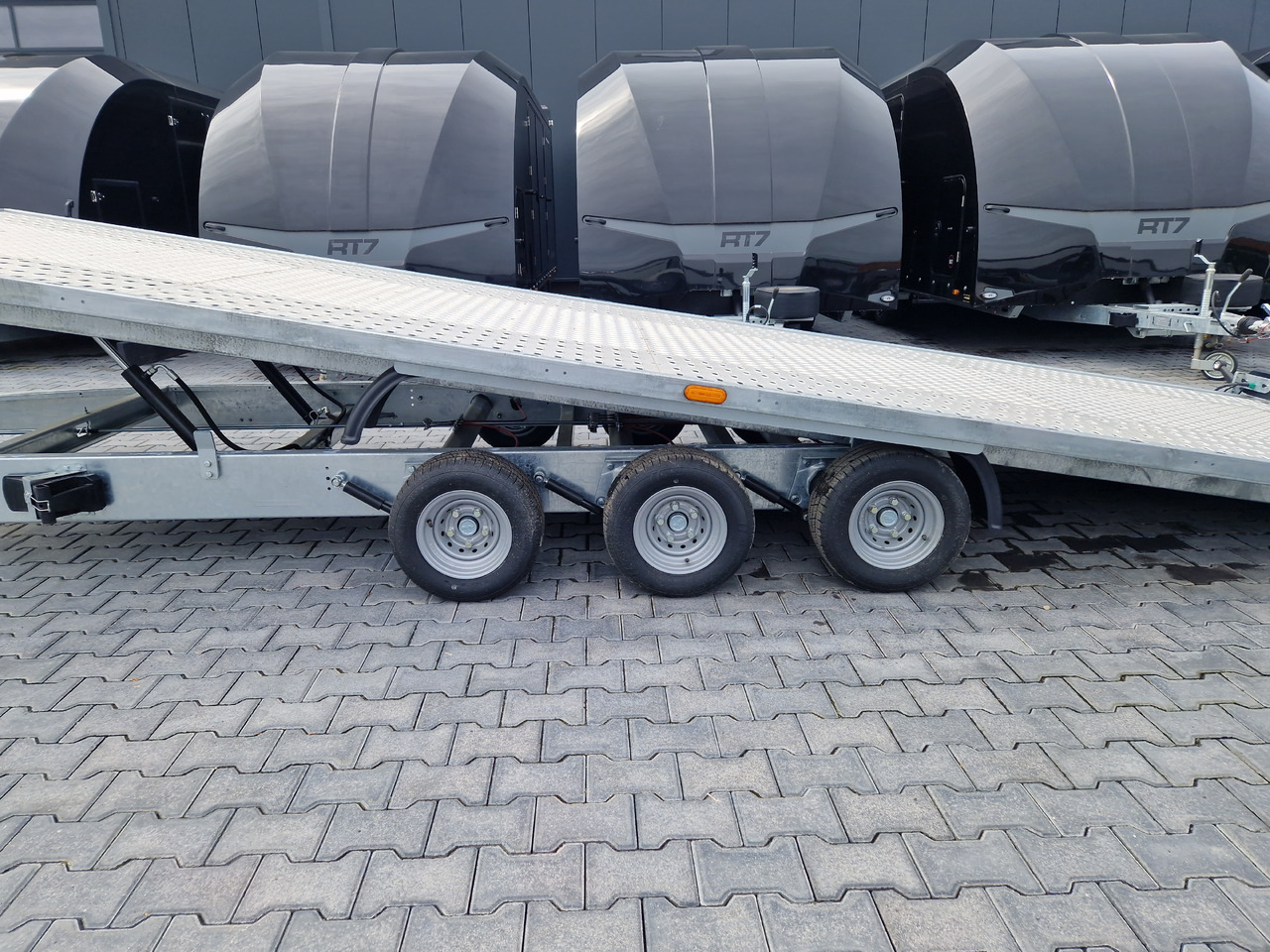 Cartrailer Expert 3560 easyload 600x216cm hydr. kippbar Winde Resrad Premium Tridem 100km/H 3500kg - Biltransportsläp: bild 2 Cartrailer Expert 3560 easyload 600x216cm hydr. kippbar Winde Resrad Premium Tridem 100km/H 3500kg - Biltransportsläp: bild 2