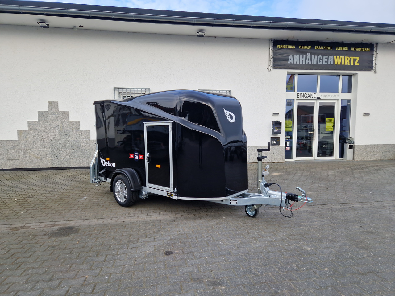 Debon Cargo 1300 300x152x168cm black Seitentür Alufelgen silver Pullman II 100km/H 1300kg Modell 25 - Bilsläp: bild 2 Debon Cargo 1300 300x152x168cm black Seitentür Alufelgen silver Pullman II 100km/H 1300kg Modell 25 - Bilsläp: bild 2