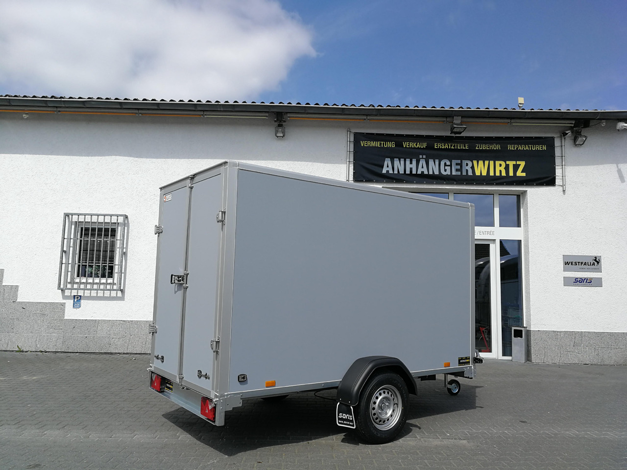 Saris Koffer GO 306 306x154x180cm GFK grau (M) 1500kg Modell 2025 - Skåpsläp: bild 2 Saris Koffer GO 306 306x154x180cm GFK grau (M) 1500kg Modell 2025 - Skåpsläp: bild 2