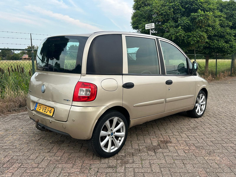 Fiat Multipla 1.9 EURO 4 DIESEL VAN - Små skåpbil: bild 5 Fiat Multipla 1.9 EURO 4 DIESEL VAN - Små skåpbil: bild 5