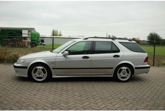 Saab 9-5 Estate 2.3 TURBO S Aero - Personbil: bild 2 Saab 9-5 Estate 2.3 TURBO S Aero - Personbil: bild 2