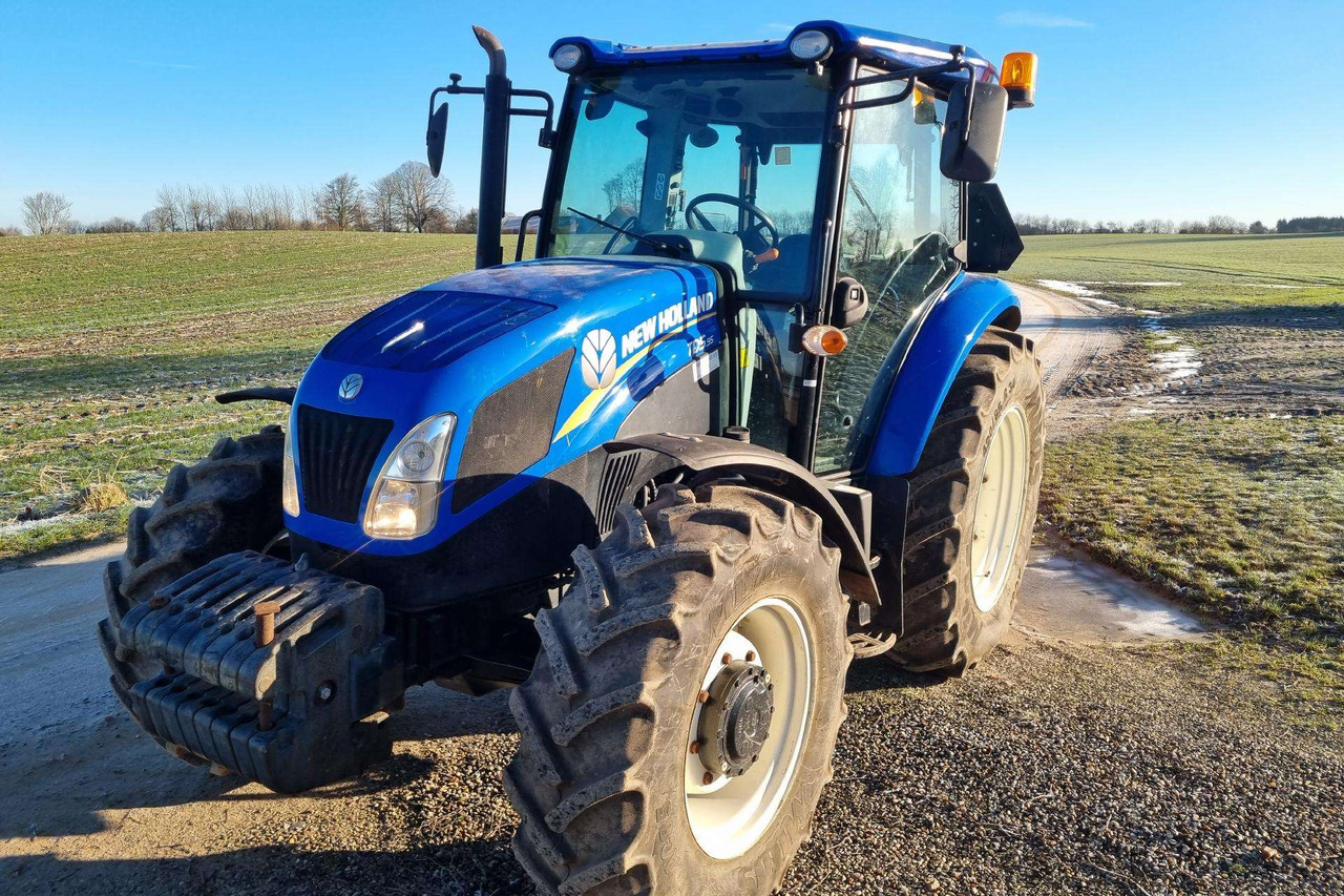 New Holland TD 5.95 - Traktor: bild 2 New Holland TD 5.95 - Traktor: bild 2