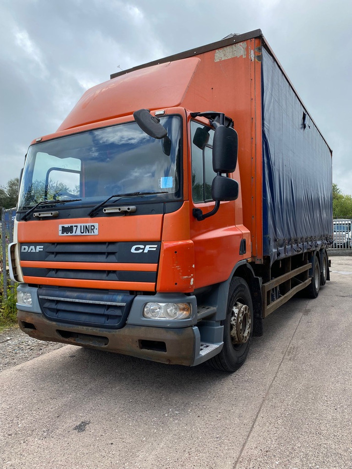 Daf 75 CF 310 6X2 Curtain side - Kapellbil: bild 1 Daf 75 CF 310 6X2 Curtain side - Kapellbil: bild 1