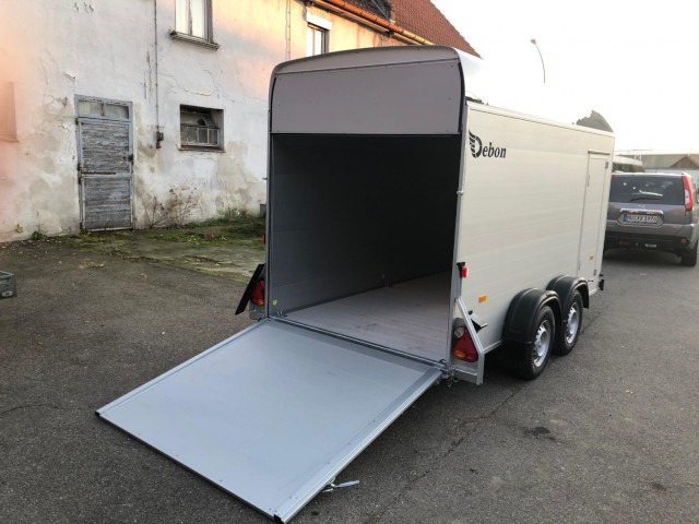 Cheval Liberte Debon Roadster 500 XL Alu + Türe 2600 kg, 100 km/h, 379x169x202cm - Skåpsläp: bild 5 Cheval Liberte Debon Roadster 500 XL Alu + Türe 2600 kg, 100 km/h, 379x169x202cm - Skåpsläp: bild 5