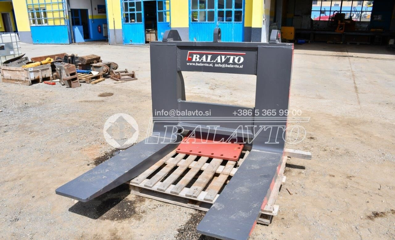 Balavto Block handling forks for Volvo L220 and L180 - Gafflar: bild 1 Balavto Block handling forks for Volvo L220 and L180 - Gafflar: bild 1