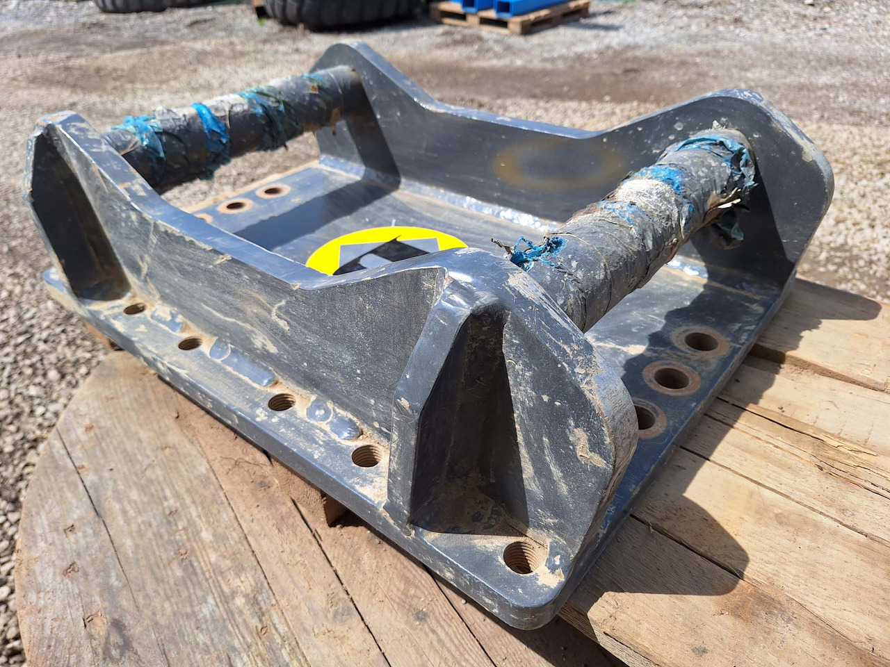 Redskapsfäste för Byggmaskiner Breaker BAT140 attachment plate S60: bild 8