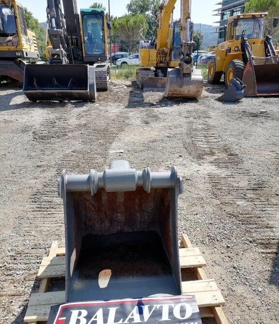 Digging bucket 700 mm - Grävmaskinsskopa: bild 1 Digging bucket 700 mm - Grävmaskinsskopa: bild 1