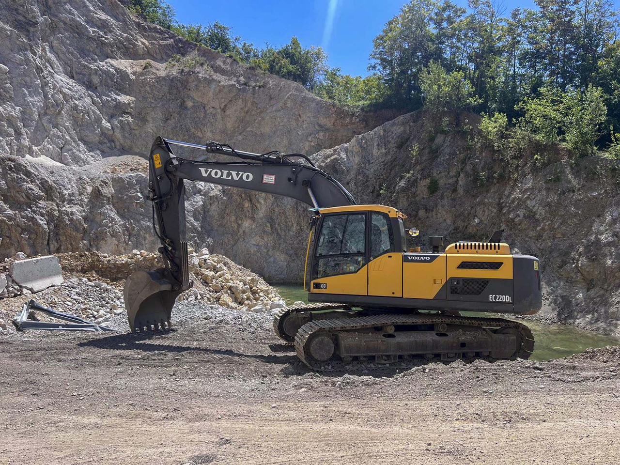 VOLVO EC220D - Bandgrävare: bild 1 VOLVO EC220D - Bandgrävare: bild 1