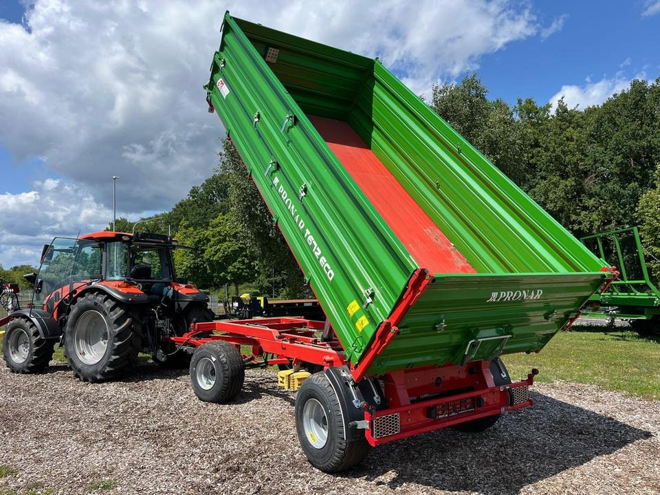 Kipper Pronar T672 Eco 8t 40km/h Anhänger Auflaufbremse - Tippvagn för lantbruk: bild 1 Kipper Pronar T672 Eco 8t 40km/h Anhänger Auflaufbremse - Tippvagn för lantbruk: bild 1