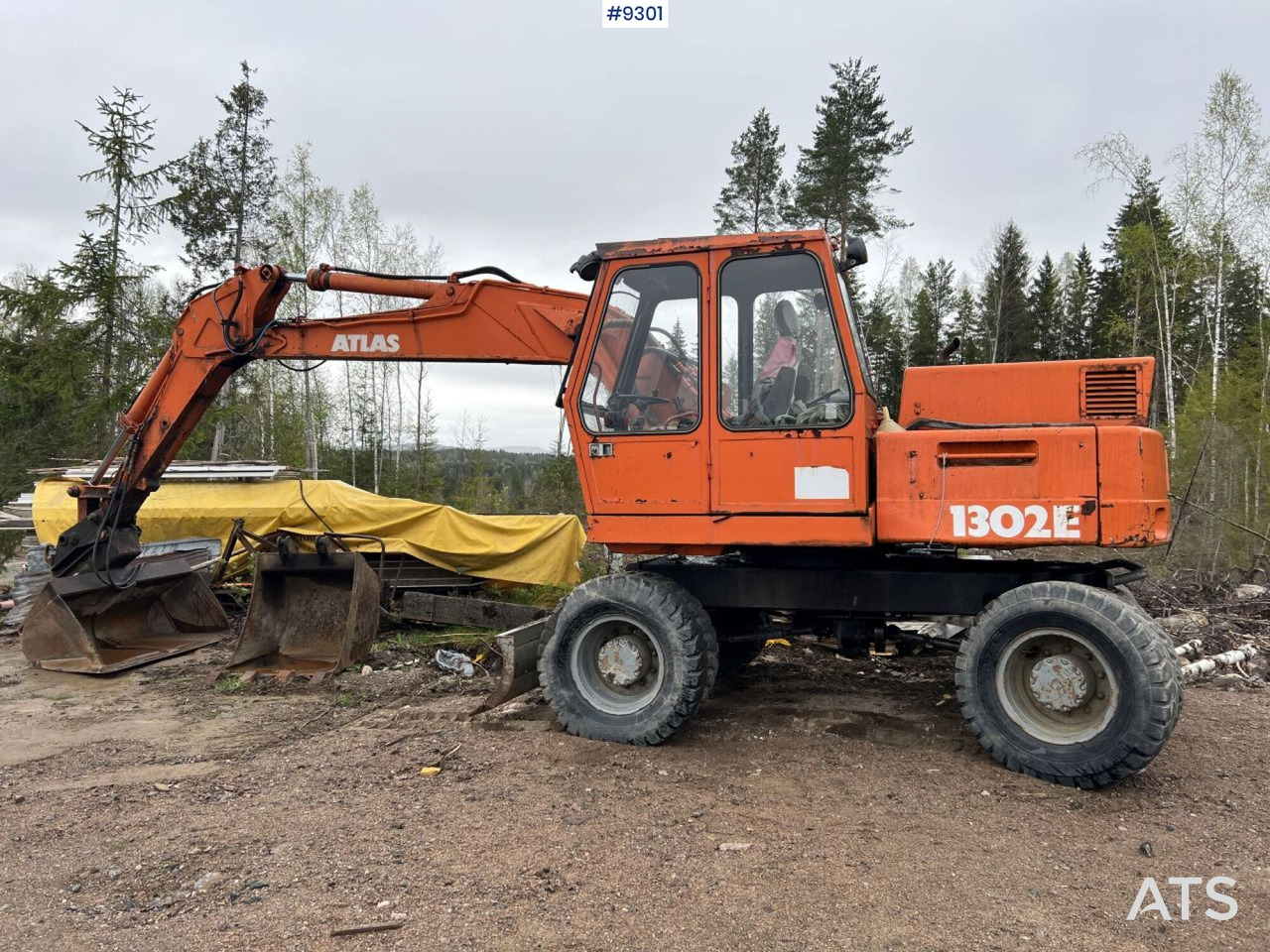 Grävmaskin på däck Atlas 1302 E Wheeled excavator with attachments (VIDEO): bild 11