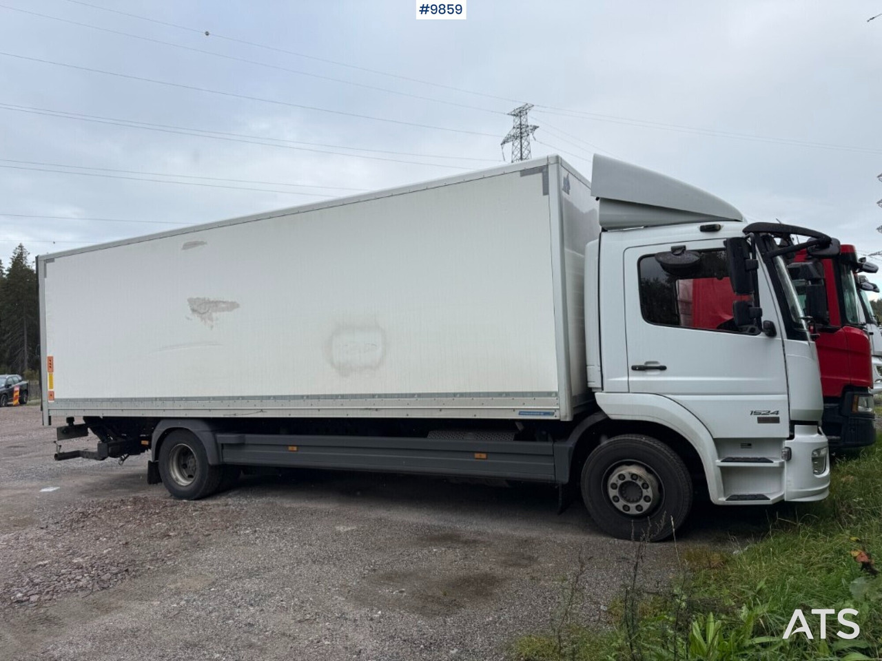 Box Truck Mercedes Benz Atego 1524 with openable side - Lastbil med skåp: bild 2 Box Truck Mercedes Benz Atego 1524 with openable side - Lastbil med skåp: bild 2