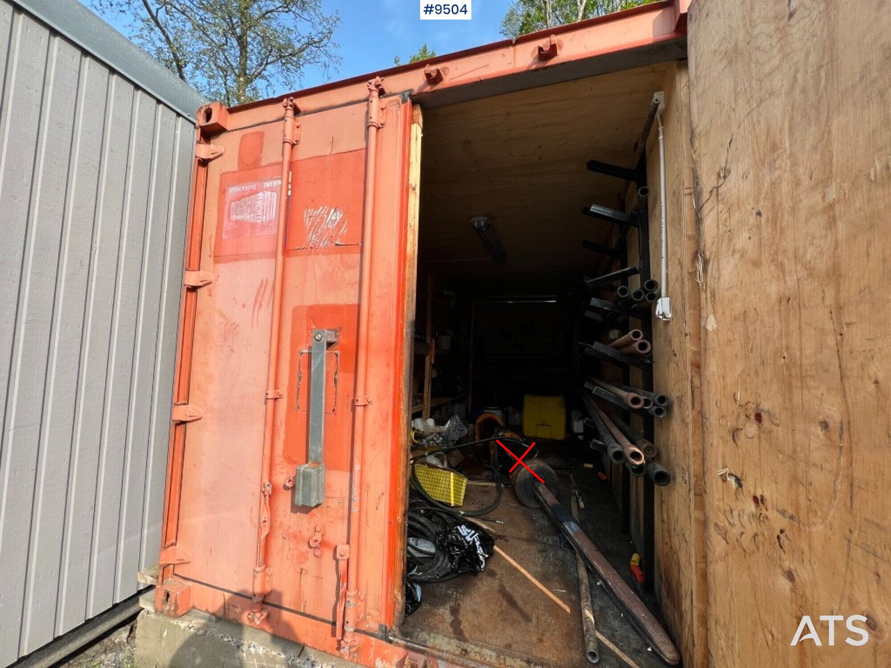 Container with mixed drilling equipment - Container hus: bild 1 Container with mixed drilling equipment - Container hus: bild 1