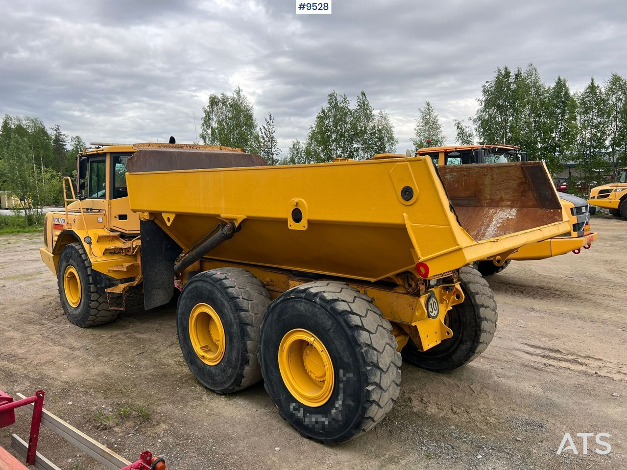 Dumper Volvo A25D 6X6 (SEE VIDEO) - Ramstyrd dumper: bild 3 Dumper Volvo A25D 6X6 (SEE VIDEO) - Ramstyrd dumper: bild 3