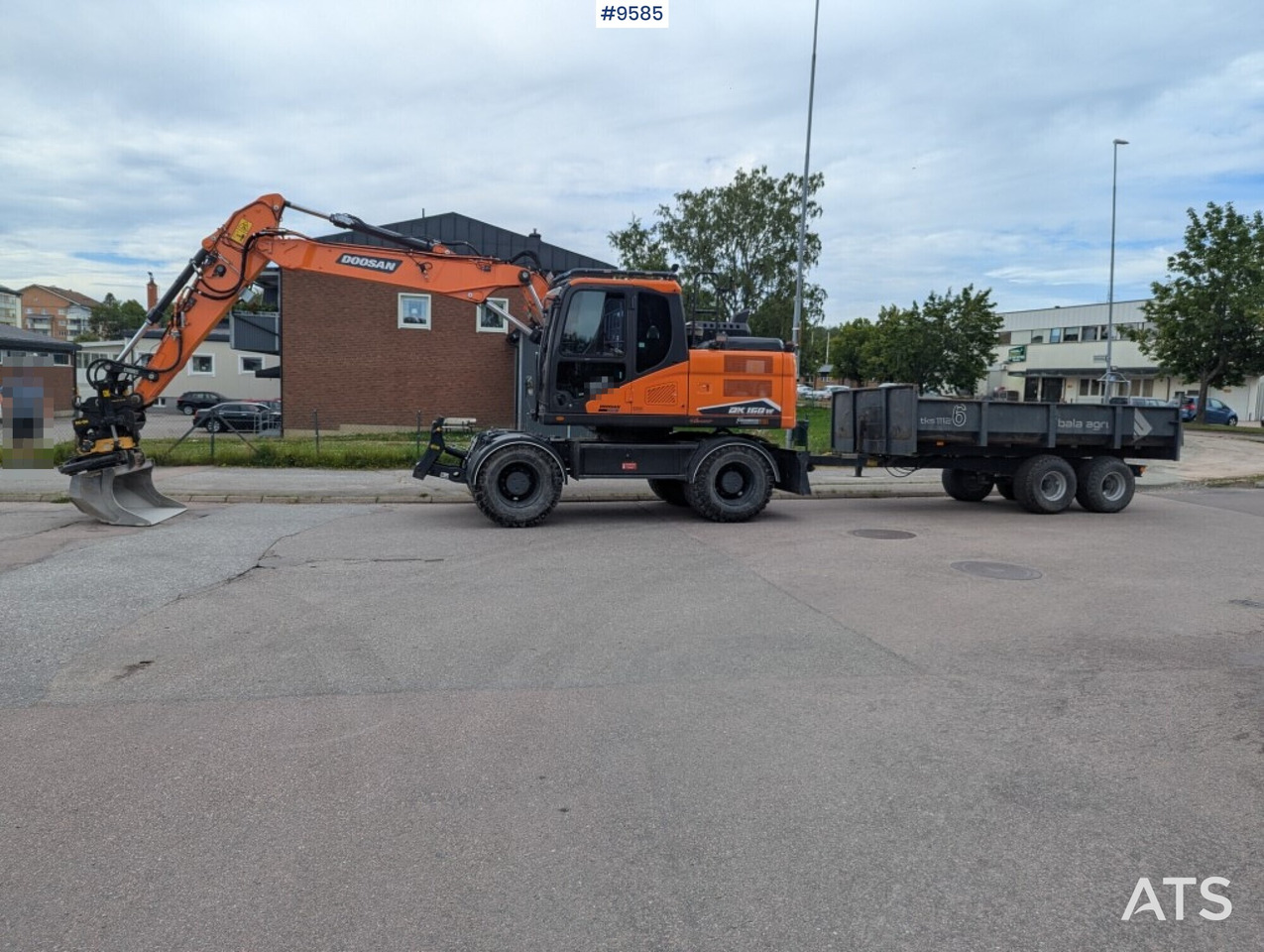 Excavator Doosan DX160W-7 with tipper (SEE VIDEO) - Grävmaskin på däck: bild 3 Excavator Doosan DX160W-7 with tipper (SEE VIDEO) - Grävmaskin på däck: bild 3
