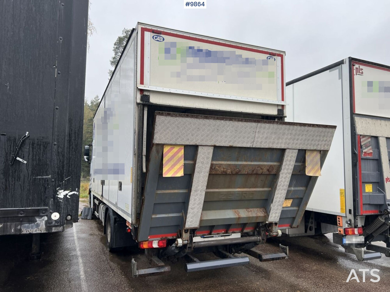 MERCEDES-BENZ ACTROS 963-0-A Box truck with tail lift - Lastbil med skåp: bild 4 MERCEDES-BENZ ACTROS 963-0-A Box truck with tail lift - Lastbil med skåp: bild 4