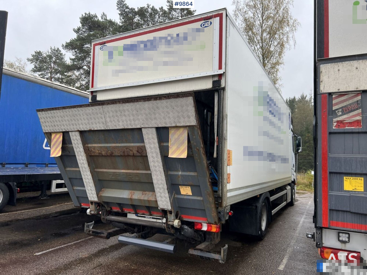 MERCEDES-BENZ ACTROS 963-0-A Box truck with tail lift - Lastbil med skåp: bild 3 MERCEDES-BENZ ACTROS 963-0-A Box truck with tail lift - Lastbil med skåp: bild 3