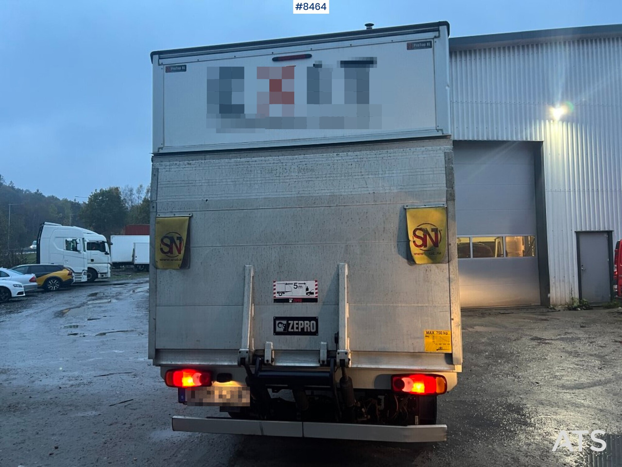 Renault master with tail lift - Volymskåp: bild 3 Renault master with tail lift - Volymskåp: bild 3