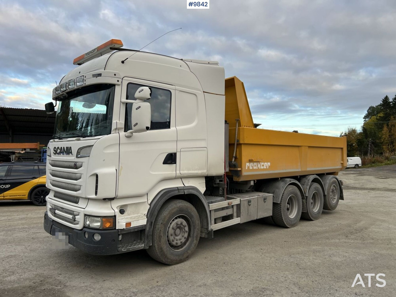 Scania R560 Tridem Tipper/Gravel Truck - Tippbil lastbil: bild 1 Scania R560 Tridem Tipper/Gravel Truck - Tippbil lastbil: bild 1
