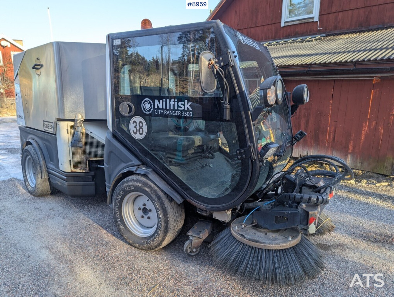 Sweeper Nilfisk City Ranger (SEE VIDEO) - Sopmaskin: bild 2 Sweeper Nilfisk City Ranger (SEE VIDEO) - Sopmaskin: bild 2