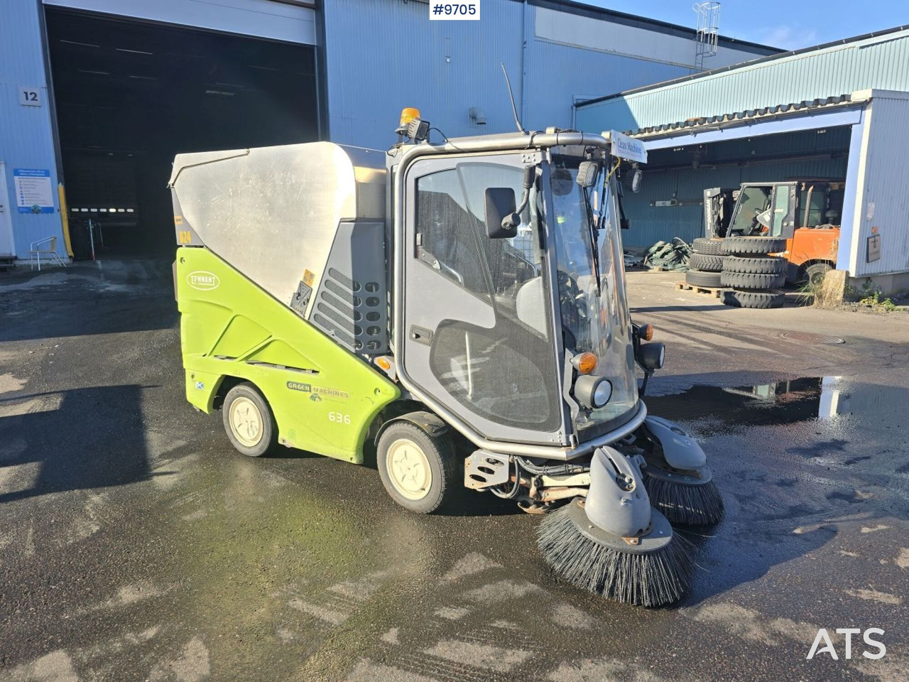 Sweeper - Tennant 636 (SEE VIDEO) - Sopmaskin: bild 1 Sweeper - Tennant 636 (SEE VIDEO) - Sopmaskin: bild 1