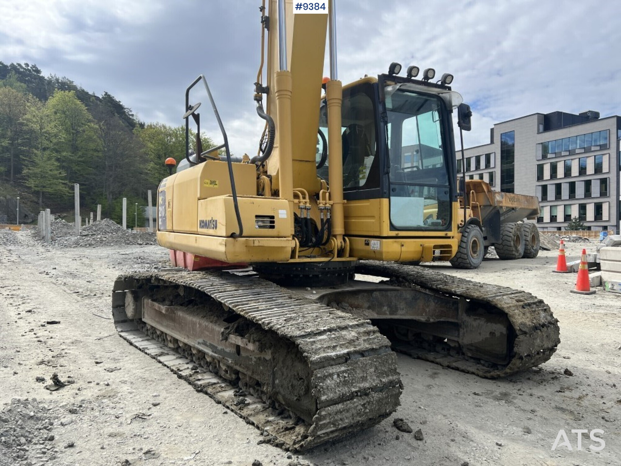 Tracked excavator Komatsu PC210LC (VIDEO) - Bandgrävare: bild 2 Tracked excavator Komatsu PC210LC (VIDEO) - Bandgrävare: bild 2
