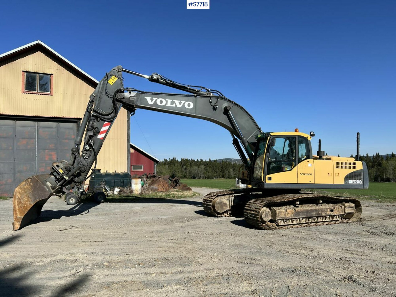 VOLVO EC 290 CL WITH DIGGING SYSTEM AND GEAR (SEE VIDEO) - Grävmaskin: bild 1 VOLVO EC 290 CL WITH DIGGING SYSTEM AND GEAR (SEE VIDEO) - Grävmaskin: bild 1