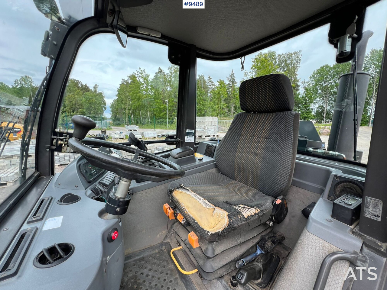 Volvo L25 B with tools (VIDEO) - Hjullastare: bild 5 Volvo L25 B with tools (VIDEO) - Hjullastare: bild 5