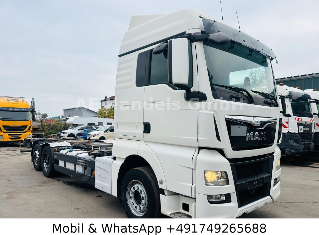 MAN TGX 26.440 BDF XLX LL 6x2 *Retarder/ACC/Lift/AHK - Containerbil/ Växelflak lastbil: bild 1 MAN TGX 26.440 BDF XLX LL 6x2 *Retarder/ACC/Lift/AHK - Containerbil/ Växelflak lastbil: bild 1