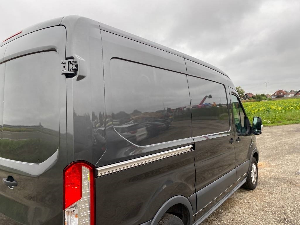 Volymskåp Ford TRANSIT L2H2 2.0 TDCI EcoBlue 130 A Réparer: bild 31