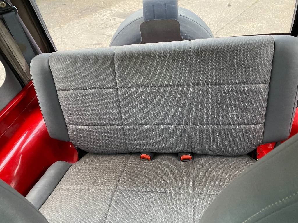 SUV Jeep WRANGLER 2.5i 118 Véhicule d'Origine Française: bild 46