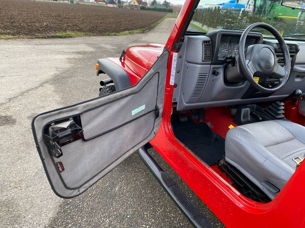 SUV Jeep WRANGLER 2.5i 118 Véhicule d'Origine Française: bild 24