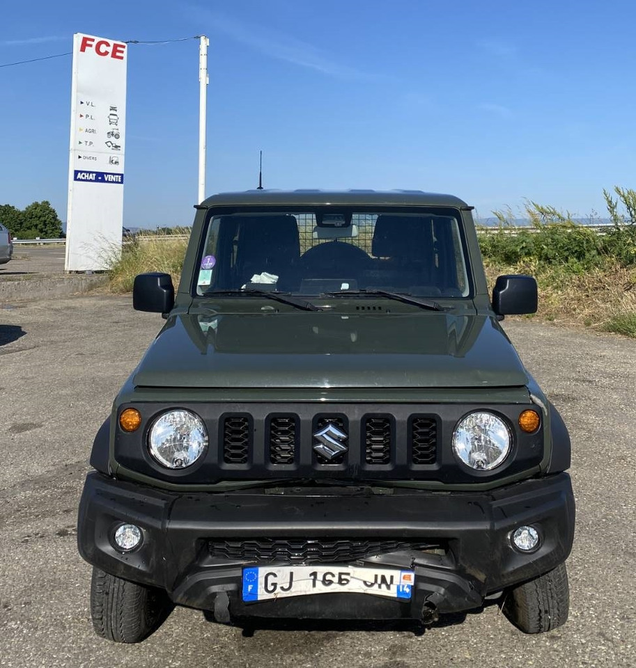Suzuki JIMNY 1.5i 102/AllGrip endommagé - Personbil: bild 2 Suzuki JIMNY 1.5i 102/AllGrip endommagé - Personbil: bild 2