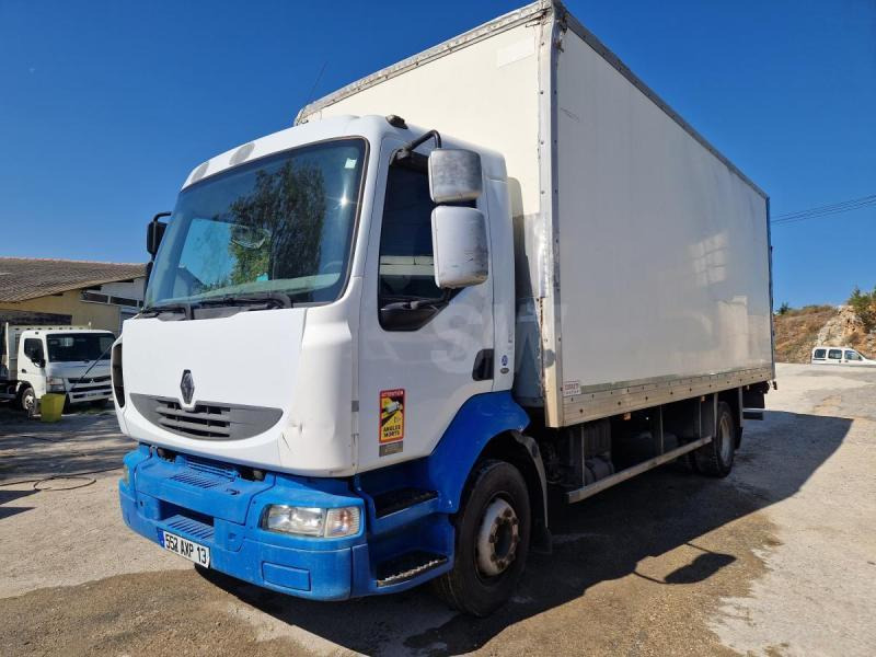 Renault Midlum 220 DCI - Lastbil med skåp: bild 1 Renault Midlum 220 DCI - Lastbil med skåp: bild 1
