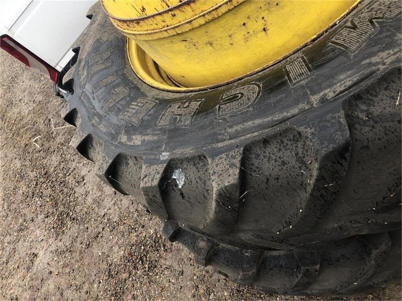 Michelin 650/65-42 - Däck: bild 2 Michelin 650/65-42 - Däck: bild 2