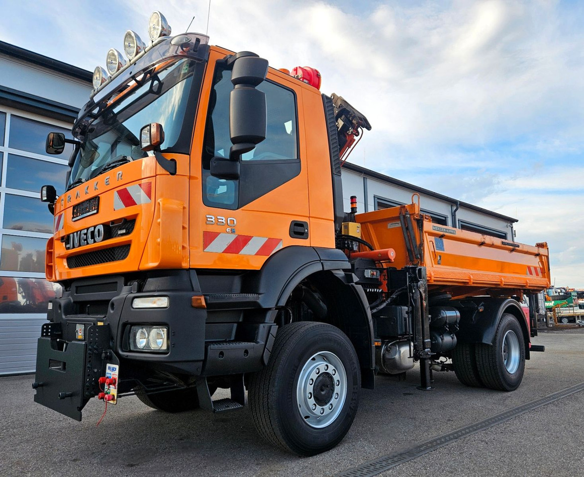 Iveco Trakker 190T33 4x4 Euro5 Kran Atlas Funk - Tippbil lastbil, Kranbil: bild 1 Iveco Trakker 190T33 4x4 Euro5 Kran Atlas Funk - Tippbil lastbil, Kranbil: bild 1