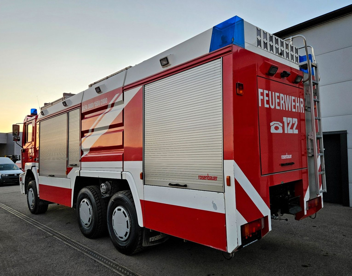 MAN 33.364 6x6 Rosenbauer ULFA 3000 Feuerwehr - Släck/ Räddningsvagn: bild 3 MAN 33.364 6x6 Rosenbauer ULFA 3000 Feuerwehr - Släck/ Räddningsvagn: bild 3