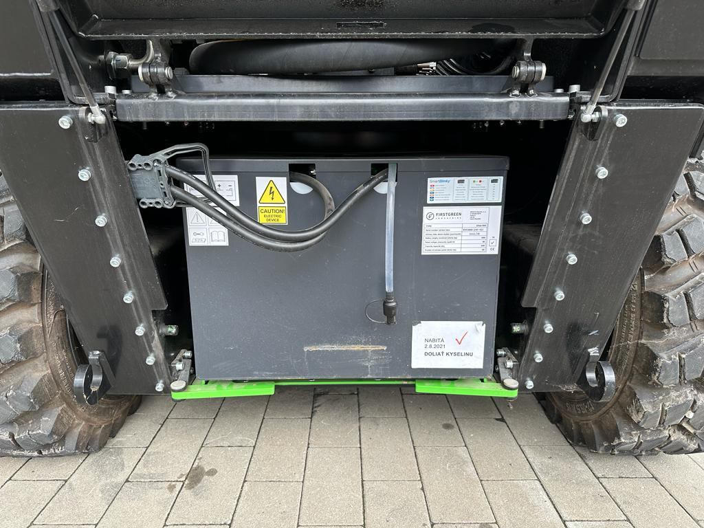 Kompaktlastare/ Slirstyrda lastare Firstgreen Elise 900: bild 10